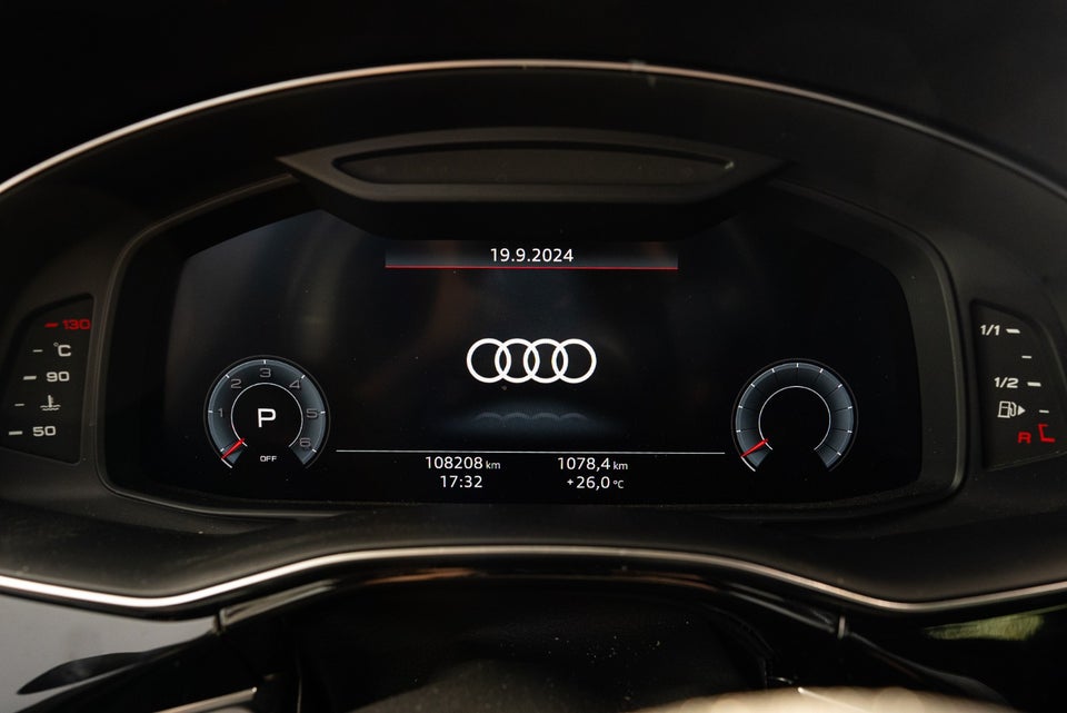 Audi Q8 50 TDi S-line quattro Tiptr. 5d