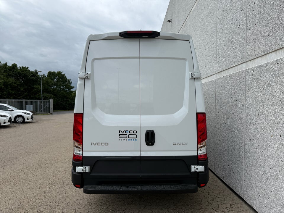 Iveco Daily 3,0 35S18 12m³ Van AG8