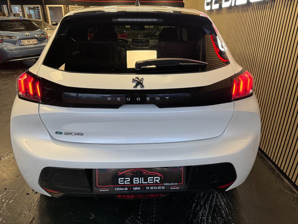 Peugeot e-208 50 Allure 5d