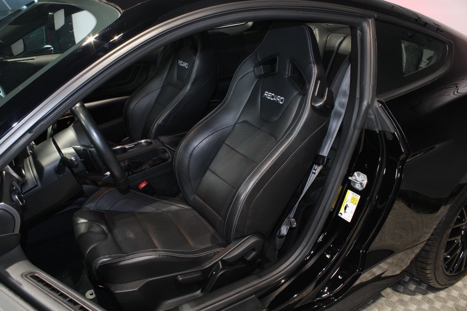 Ford Mustang 5,0 V8 GT Fastback 2d