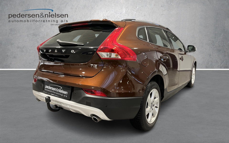Volvo V40 CC 1,5 T3 152 aut. 5d