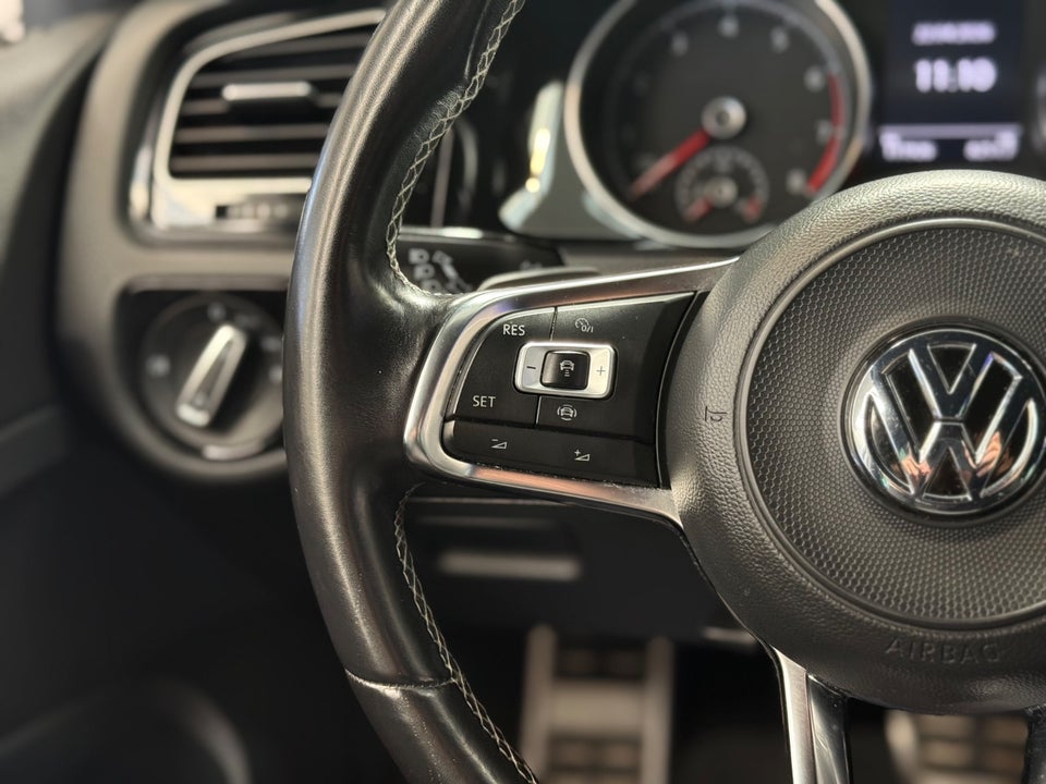 VW Golf VII 1,5 TSi 150 R-line Variant DSG 5d
