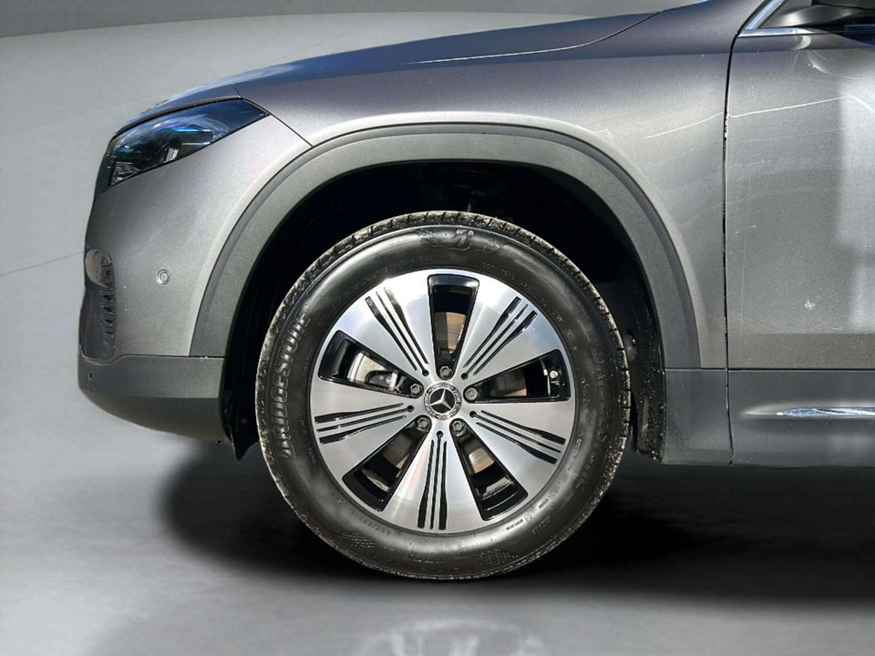 Mercedes EQB300 Progressive 4Matic 7prs 5d