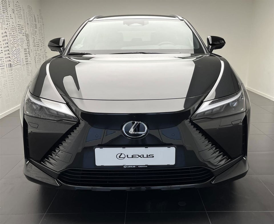 Lexus RZ450e Luxury 5d