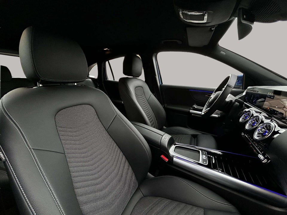 Mercedes EQA350 Progressive 4Matic 5d