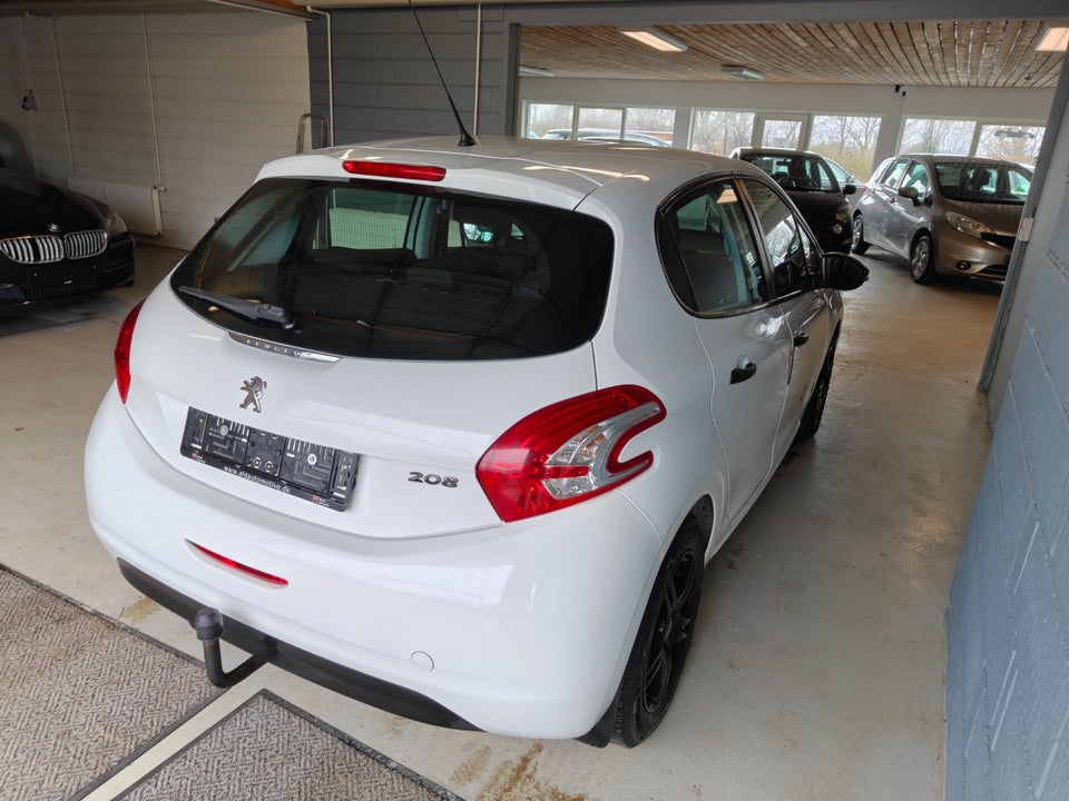 Peugeot 208 1,0 VTi Access 5d