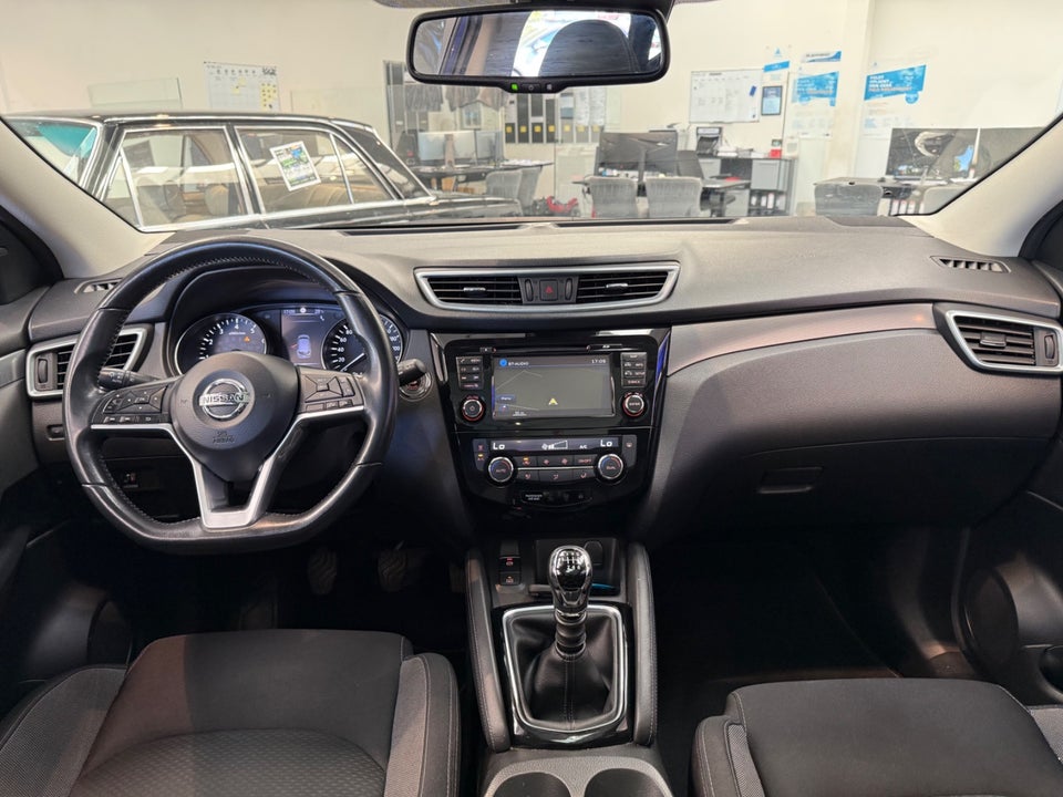 Nissan Qashqai 1,2 Dig-T 115 N-Connecta Vision 5d