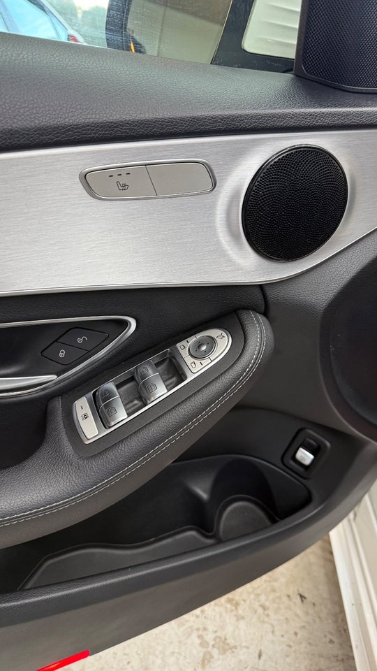 Mercedes C220 d 2,0 AMG Line stc. aut. 5d