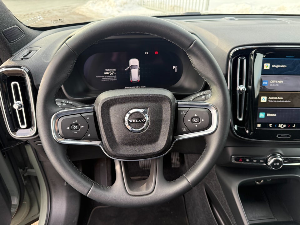 Volvo EX40 Extended Range Plus 5d