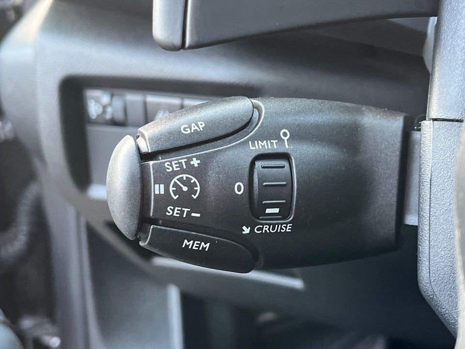 Citroën C5 Aircross 1,6 PHEV Prestige EAT8 5d