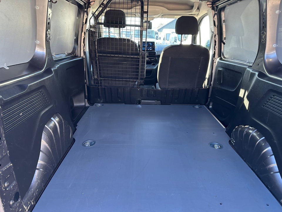 Peugeot Partner 1,5 BlueHDi 130 L1V1 Plus EAT8 Van