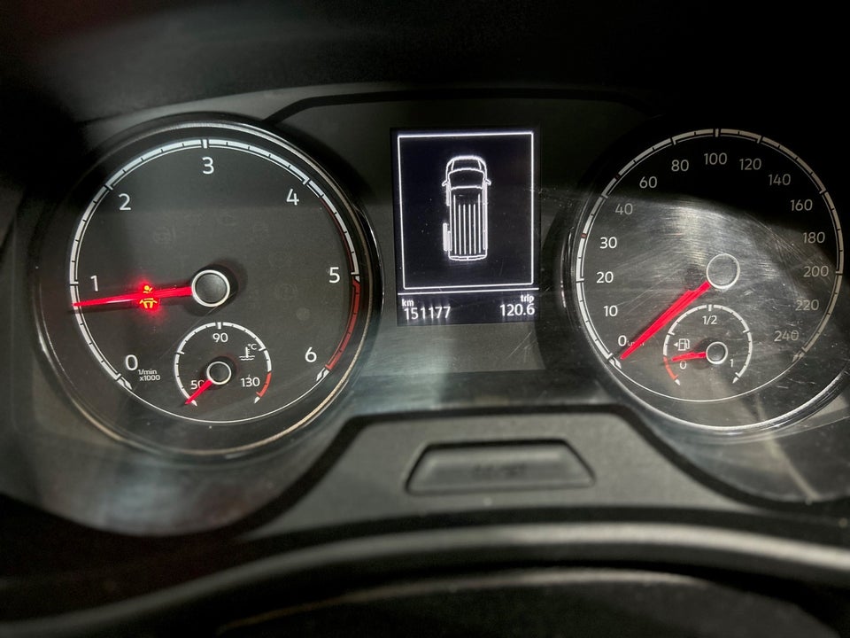 VW Transporter 2,0 TDi 150 Kassevogn DSG lang