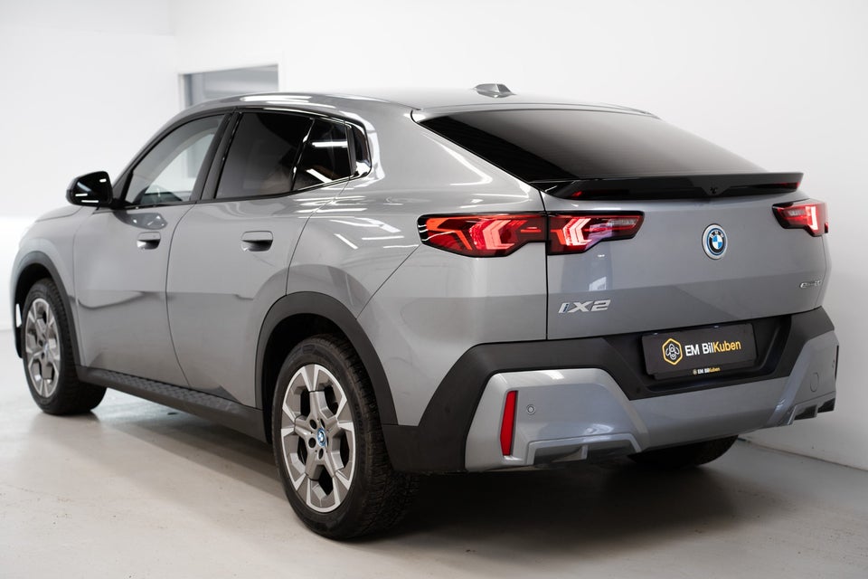 BMW iX2 eDrive20 5d