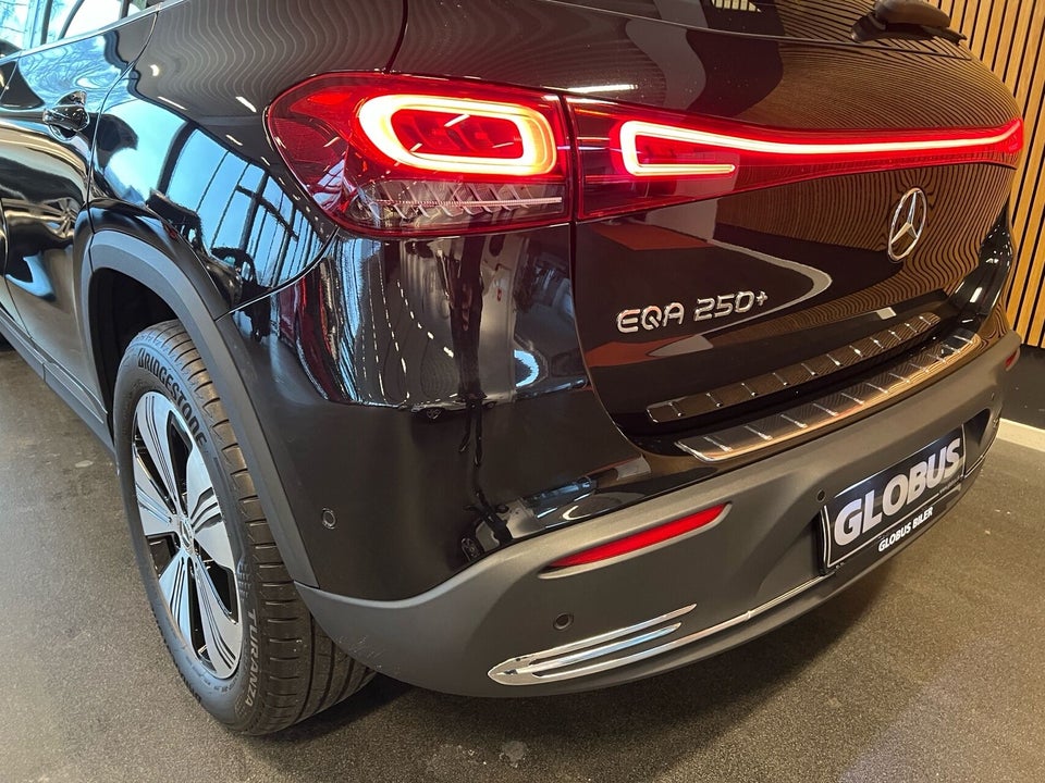 Mercedes EQA250+ Electric Art 5d