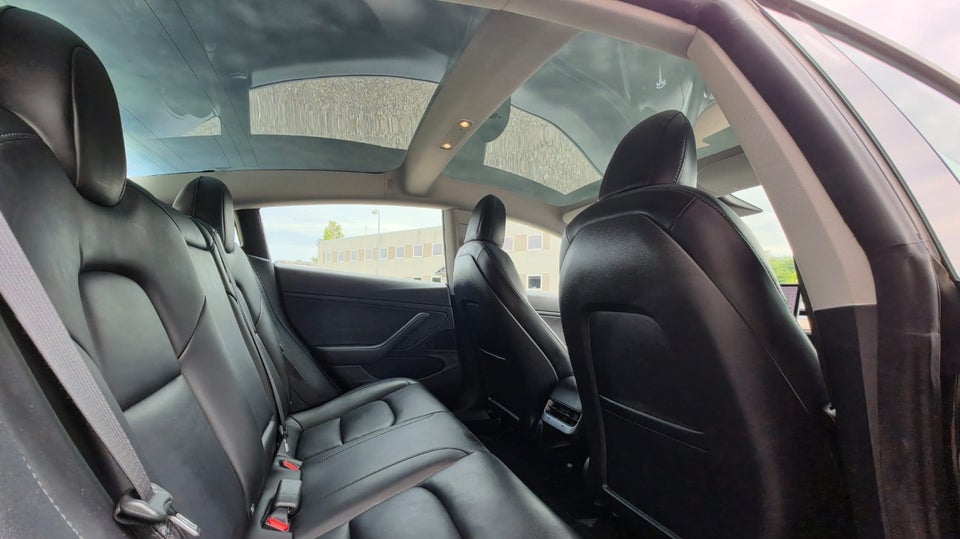Tesla Model 3 Long Range AWD 4d