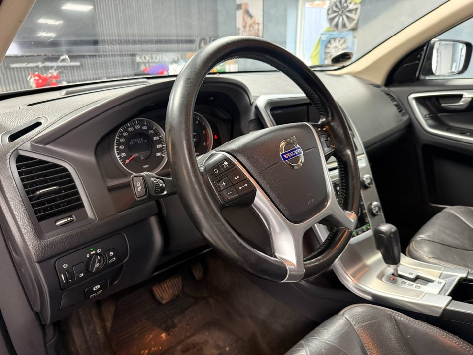 Volvo XC60 2,0 D3 136 Kinetic aut. Van 5d