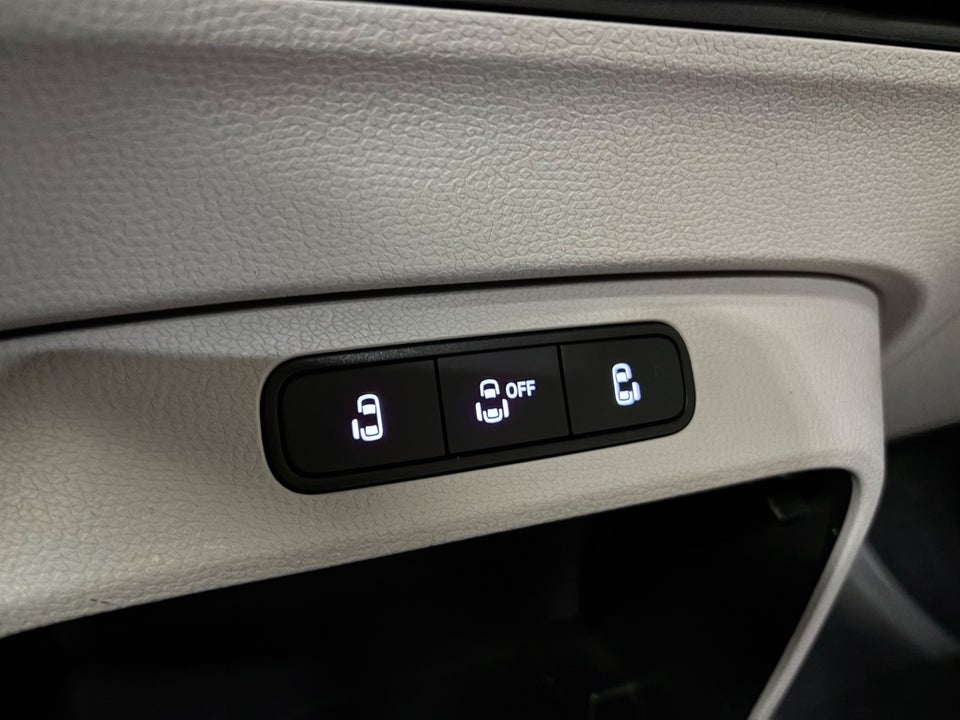 VW ID.Buzz 77 Pro SWB 5d