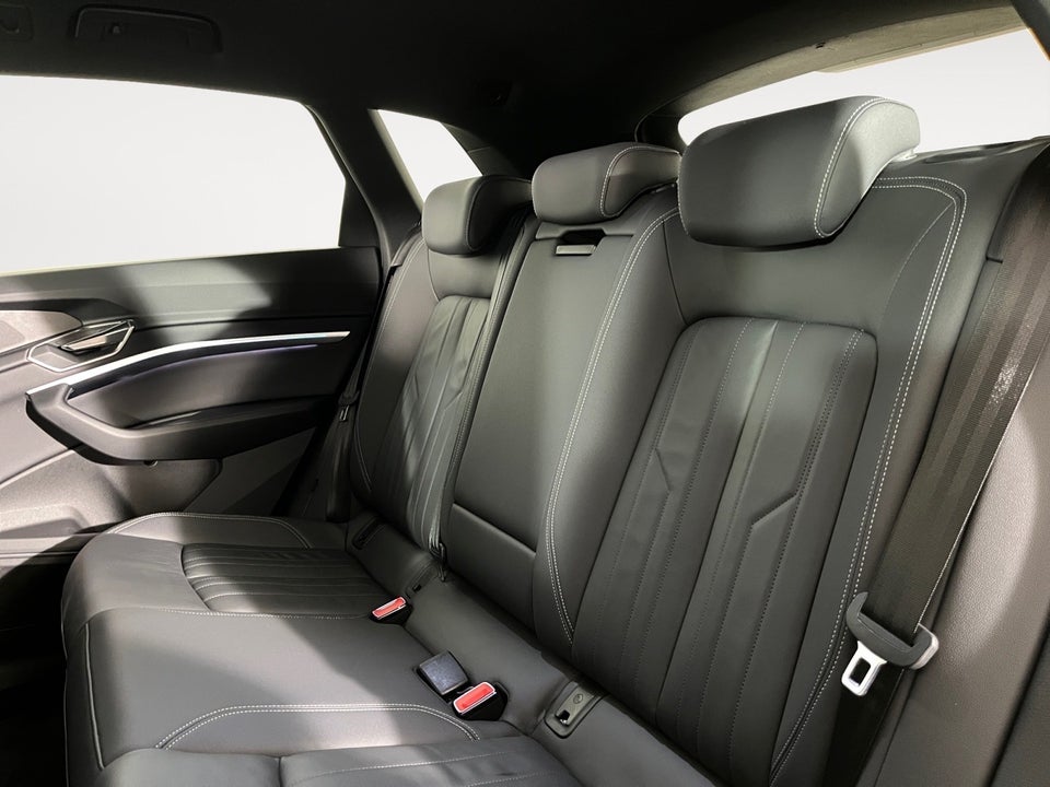 Audi Q8 e-tron 55 Advanced quattro 5d