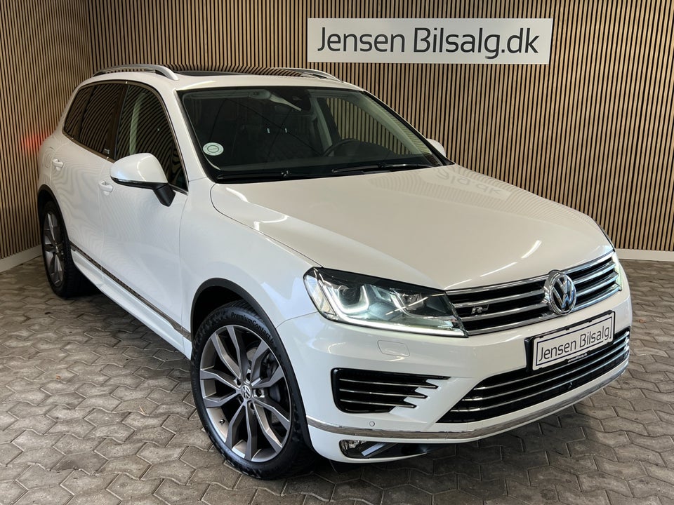 VW Touareg 3,0 V6 TDi 262 Executive Tiptr. 4Motion Van 5d