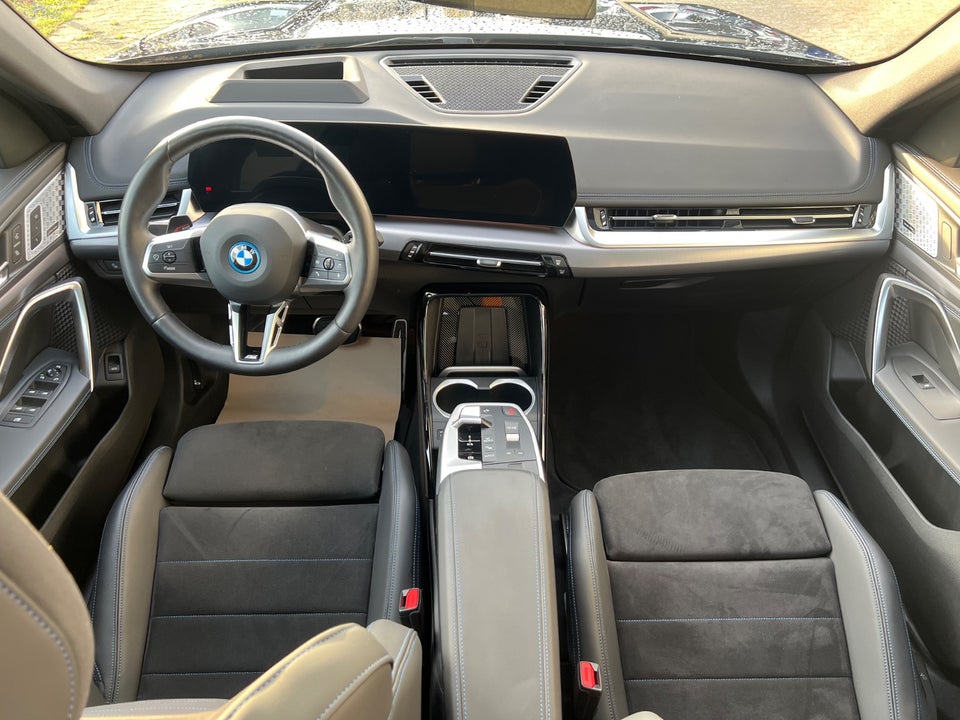 BMW iX1 xDrive30 M-Sport Premium 5d