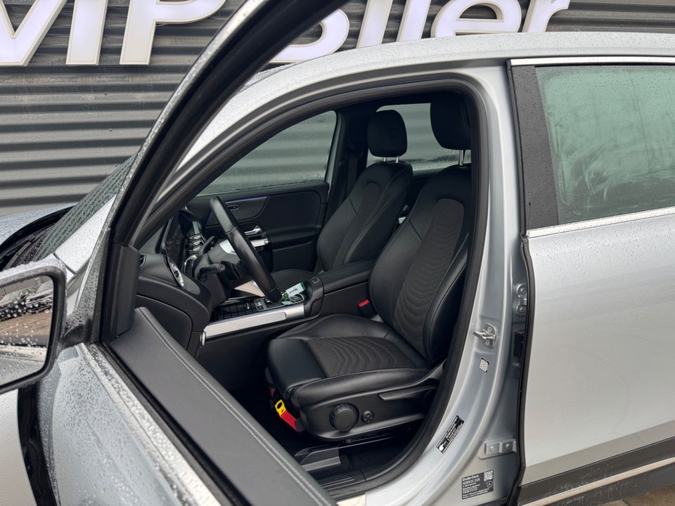 Mercedes EQB250+ Progressive 5d