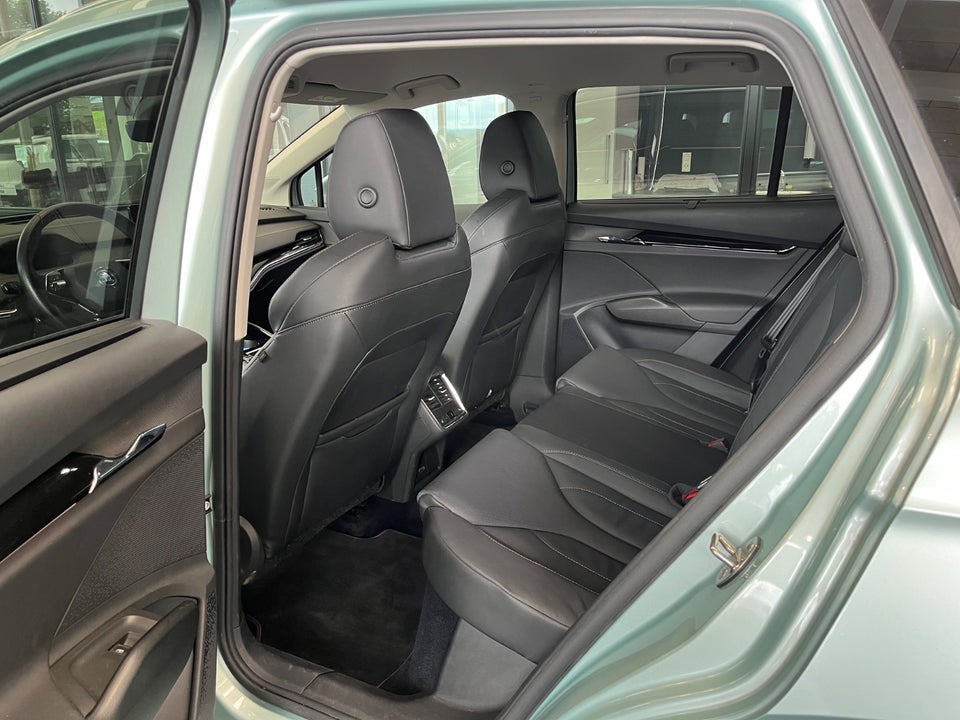 Skoda Enyaq 80 iV Suite 5d