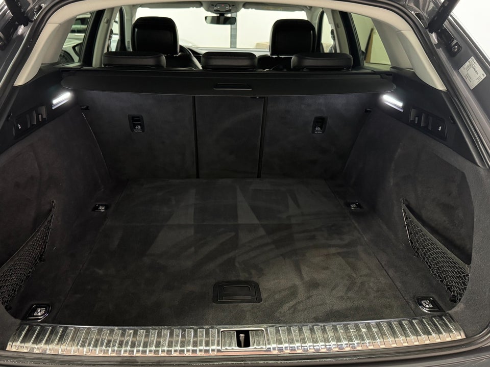 Audi Q8 e-tron 55 quattro 5d