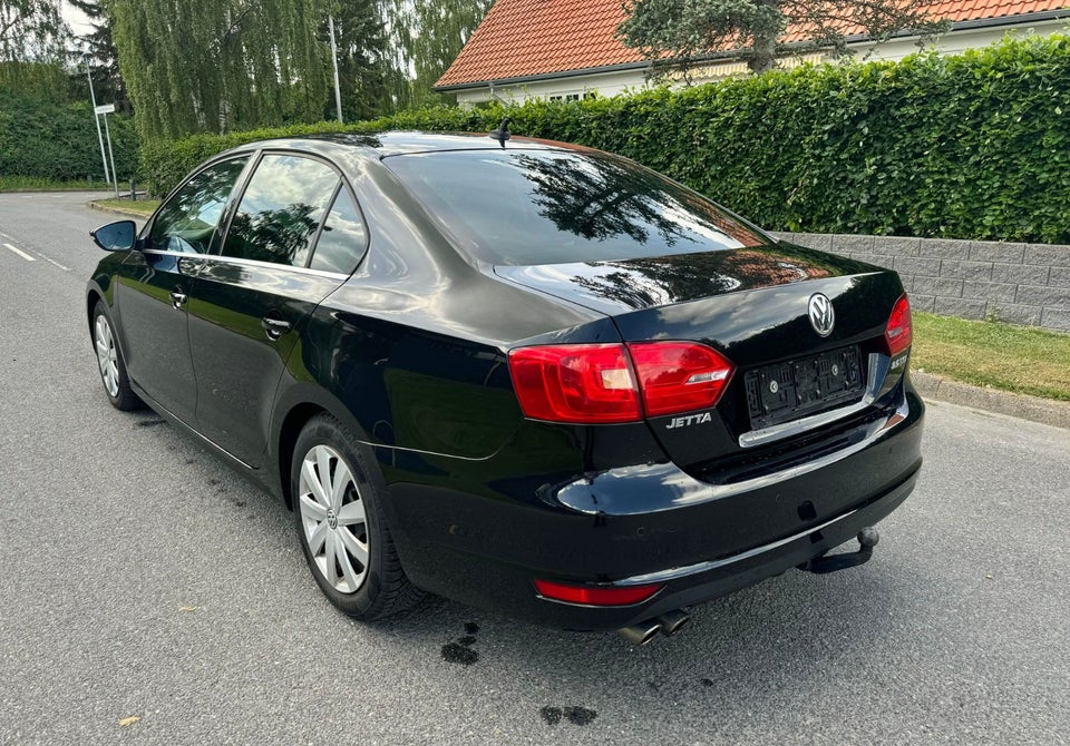 VW Jetta 2,0 TSi 200 Highline 4d