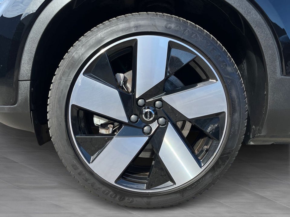 Volvo XC40 P6 ReCharge Core 5d