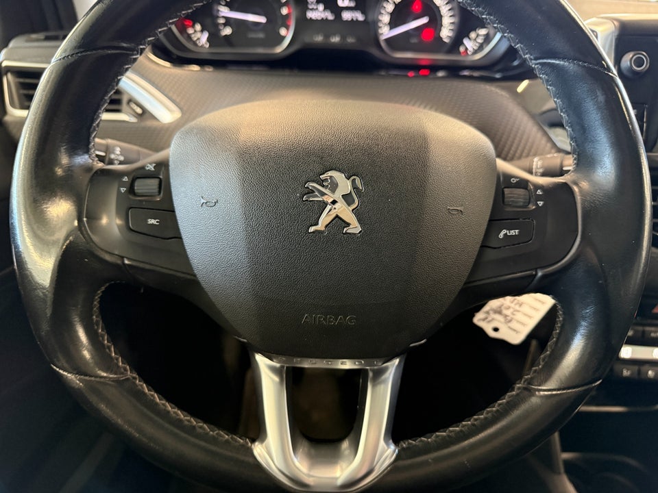 Peugeot 208 1,6 BlueHDi 100 Desire Sky 5d