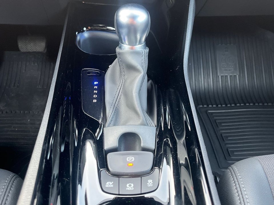 Toyota C-HR 1,8 Hybrid C-LUB Premium CVT 5d