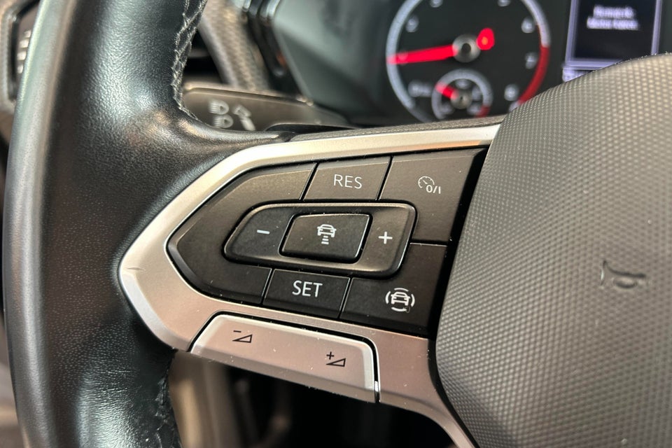 VW T-Cross 1,0 TSi 110 Life Team DSG 5d