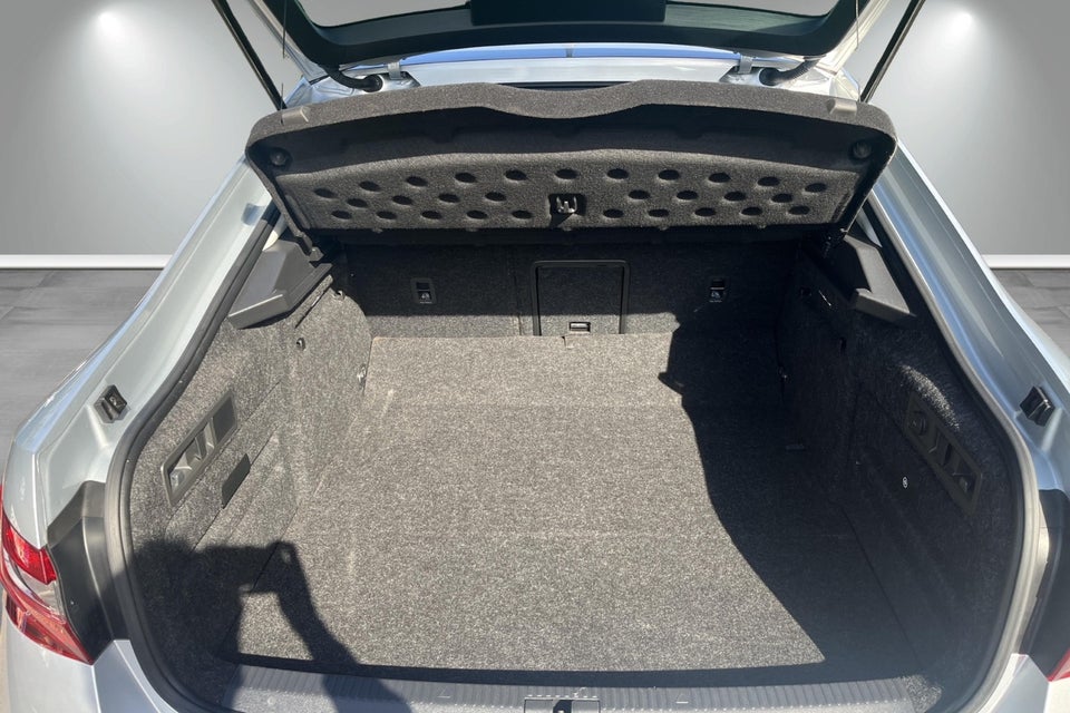 Skoda Superb 1,4 TSi iV Plus DSG 5d