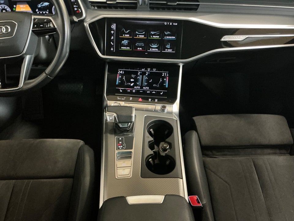 Audi A6 50 TFSi e Sport quattro S-tr. 4d