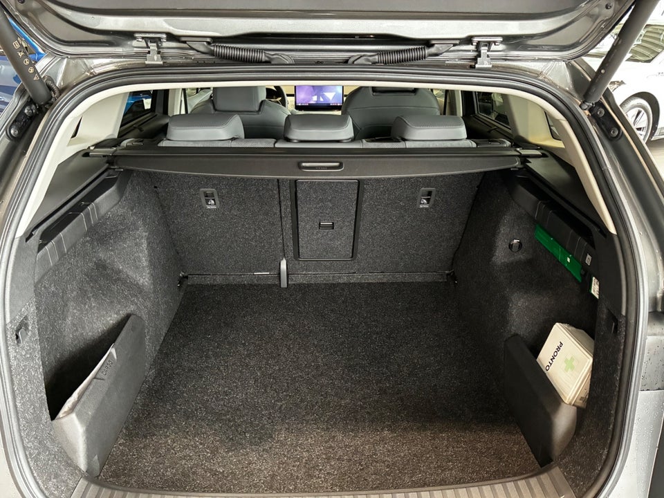 Skoda Enyaq 85 iV Lounge Premium 5d