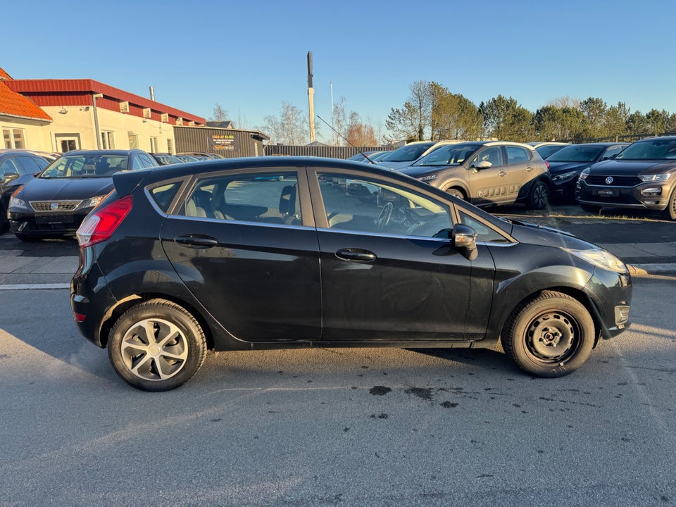 Ford Fiesta 1,0 65 Titanium 5d