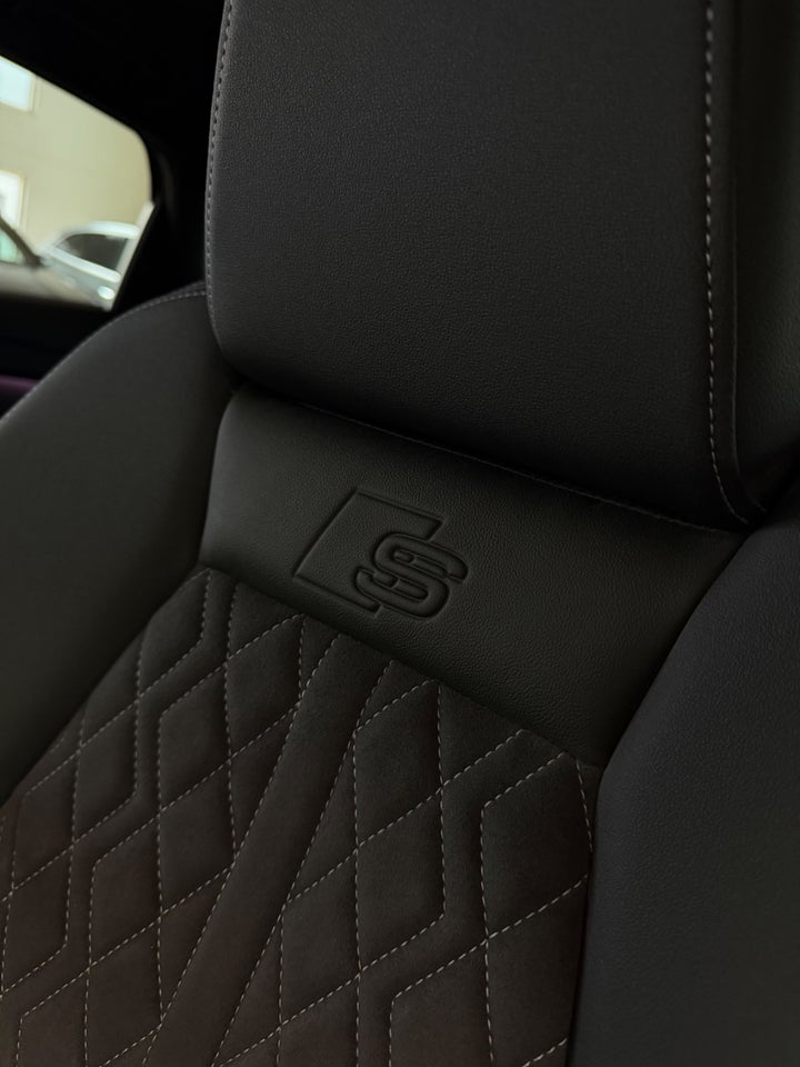 Audi Q4 e-tron 40 S-line Sportback 5d