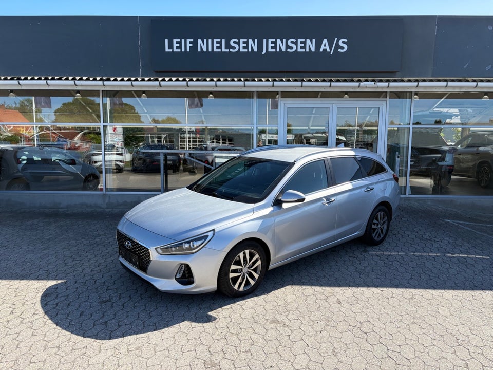 Hyundai i30 1,4 T-GDi Premium stc. DCT 5d