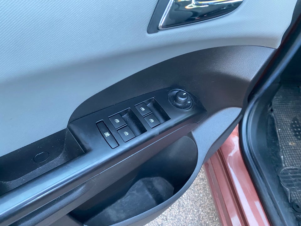 Chevrolet Aveo 1,2 LTZ 5d