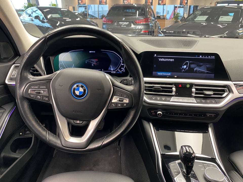 BMW 330e 2,0 Touring Sport Line aut. 5d