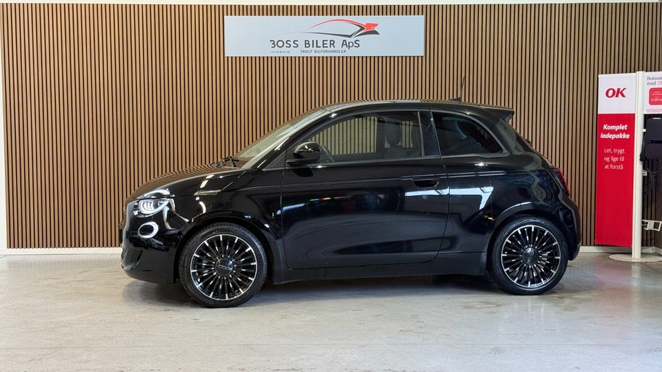 Fiat 500e 42 Icon Plus+ 3d