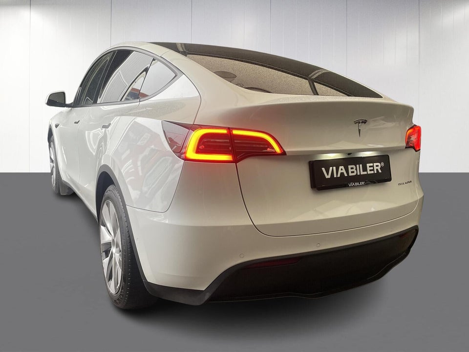 Tesla Model Y Long Range AWD 5d