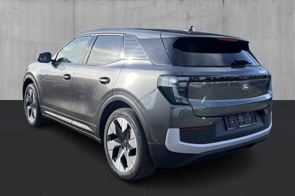 Ford Explorer 77 Premium Extended Range 5d