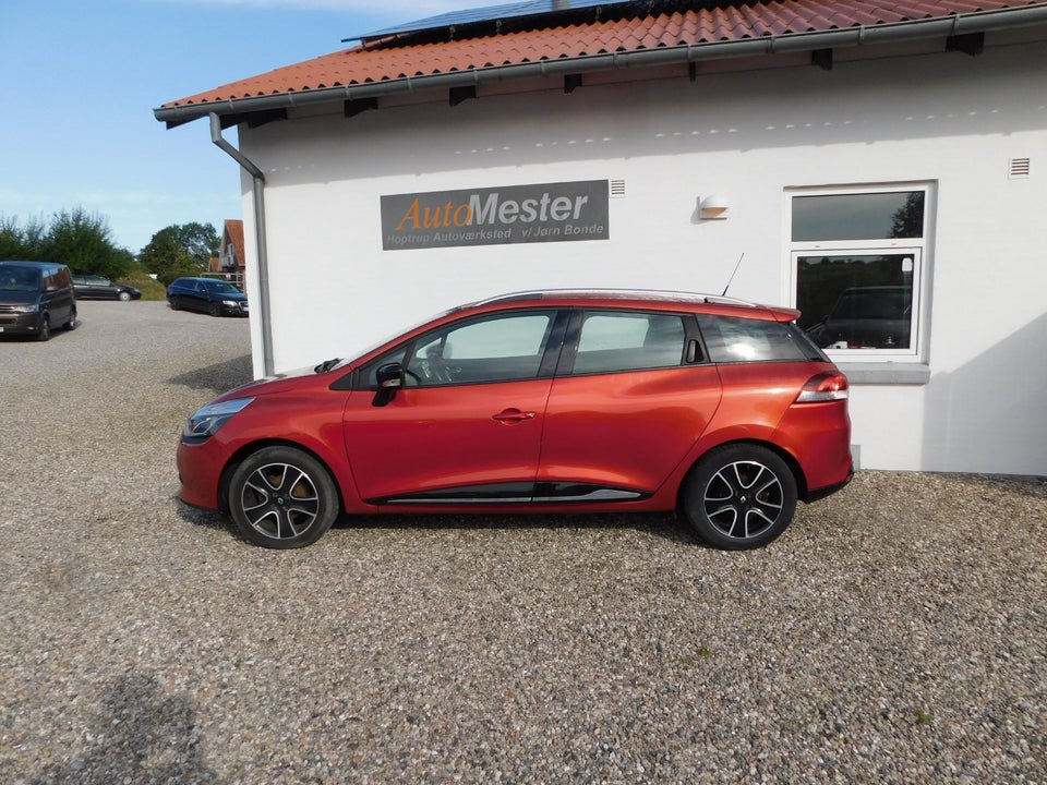 Renault Clio IV 0,9 TCe 90 Expression Sport Tourer 5d