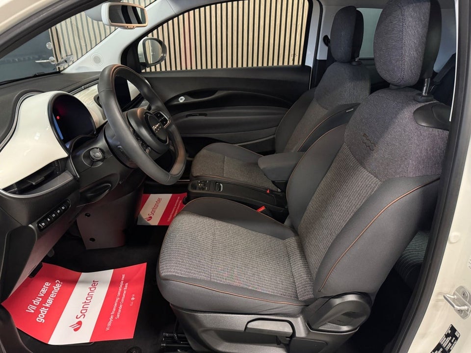 Fiat 500e 42 Icon 3d