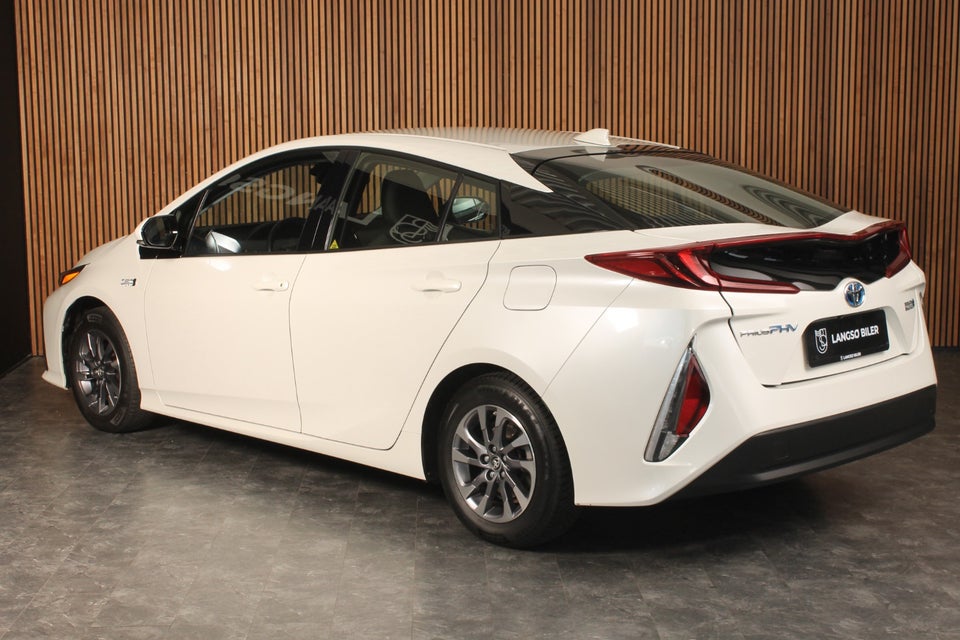 Toyota Prius 1,8 Plug-in Hybrid H3 MDS 5d