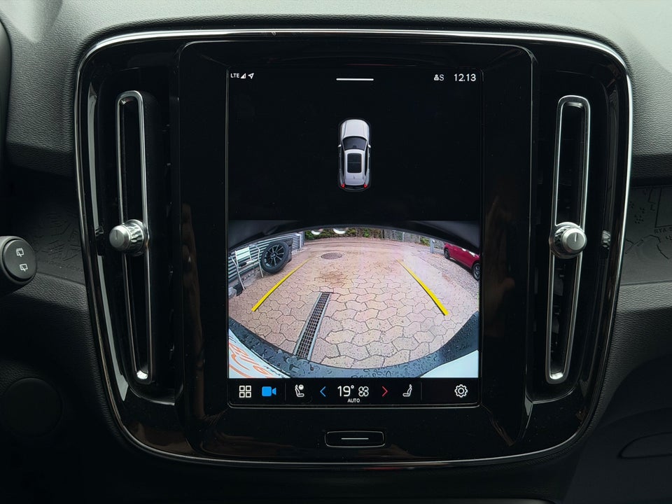 Volvo XC40 ReCharge Core 5d