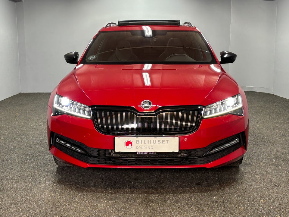 Skoda Superb 1,4 TSi iV Sportline Combi DSG 5d