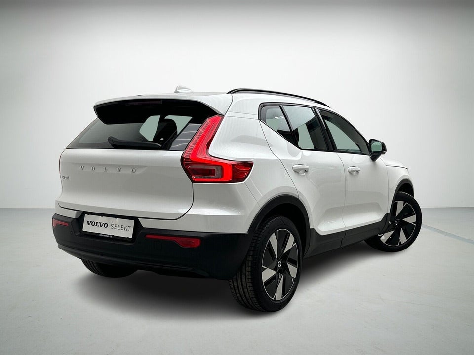 Volvo EX40 Extended Range Plus 5d
