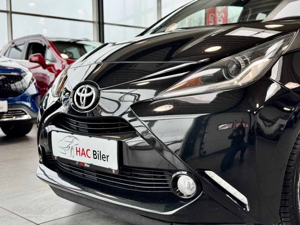 Toyota Aygo 1,0 VVT-i x-cellence 5d